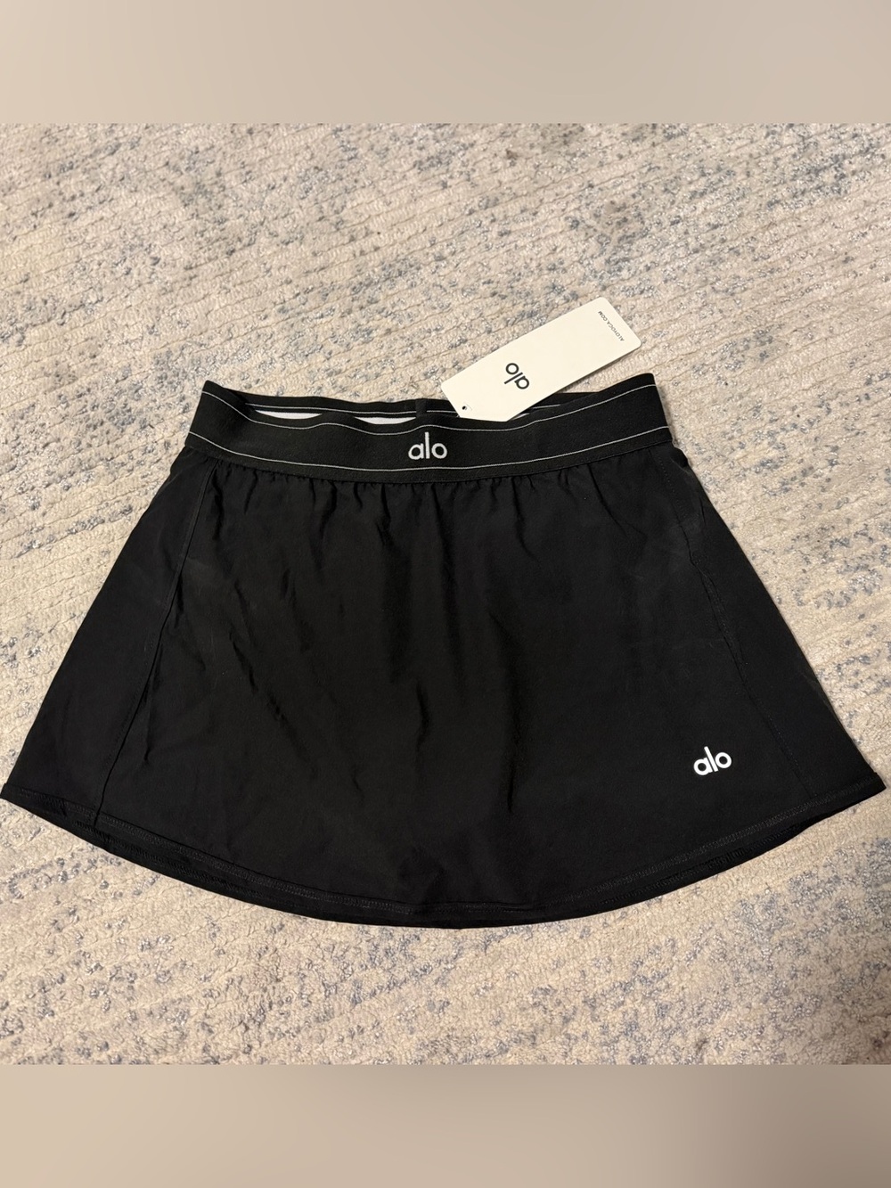 New ALO Yoga Black Mini Athletic Skirt built in shorts with Logo Waistband S